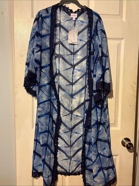 LuLaRoe Chloe Blue Sheer Kimono with Navy Lace Trim